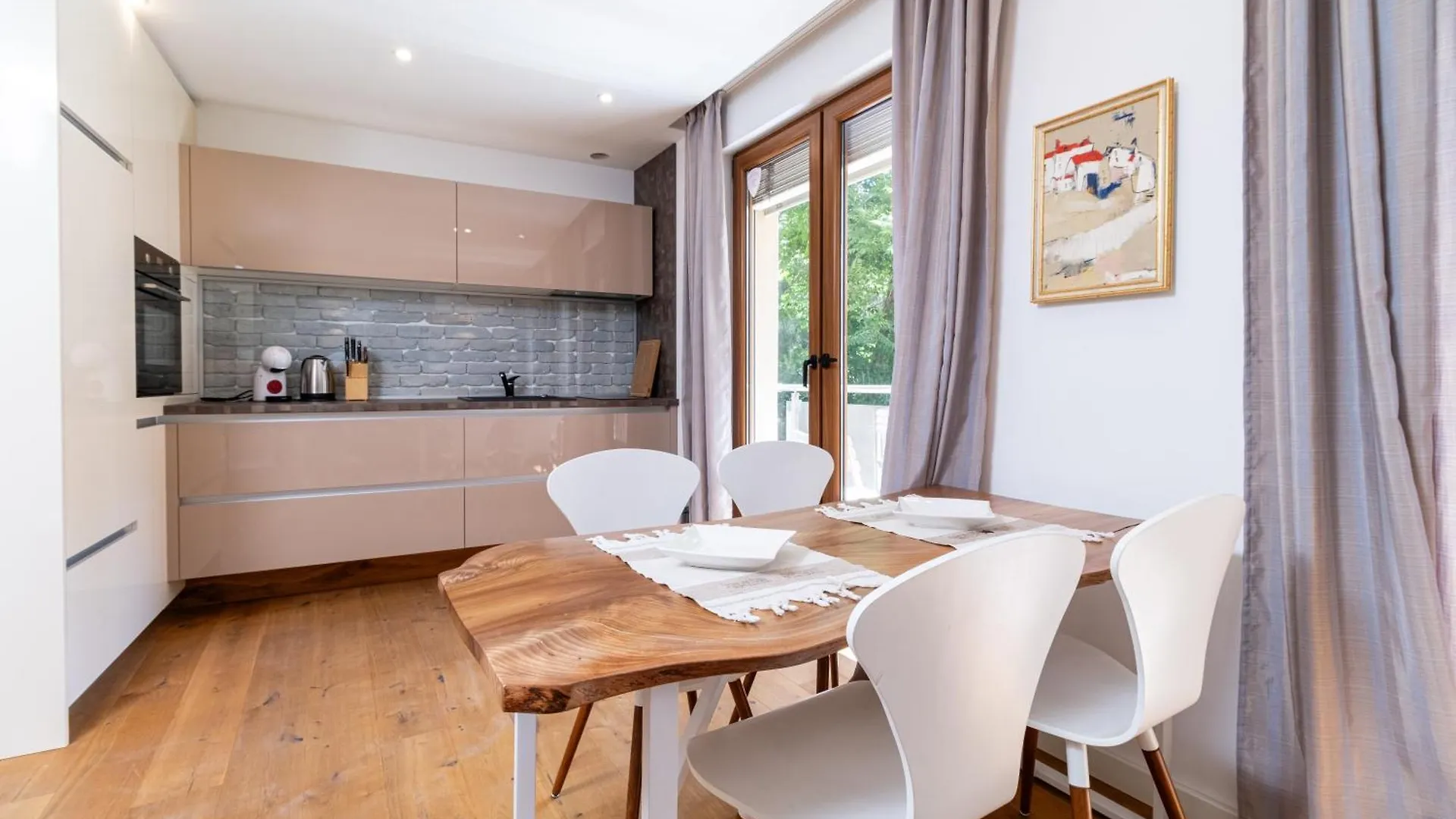 Central 1-Bedroom Apartment Plovdiv Bulgaria