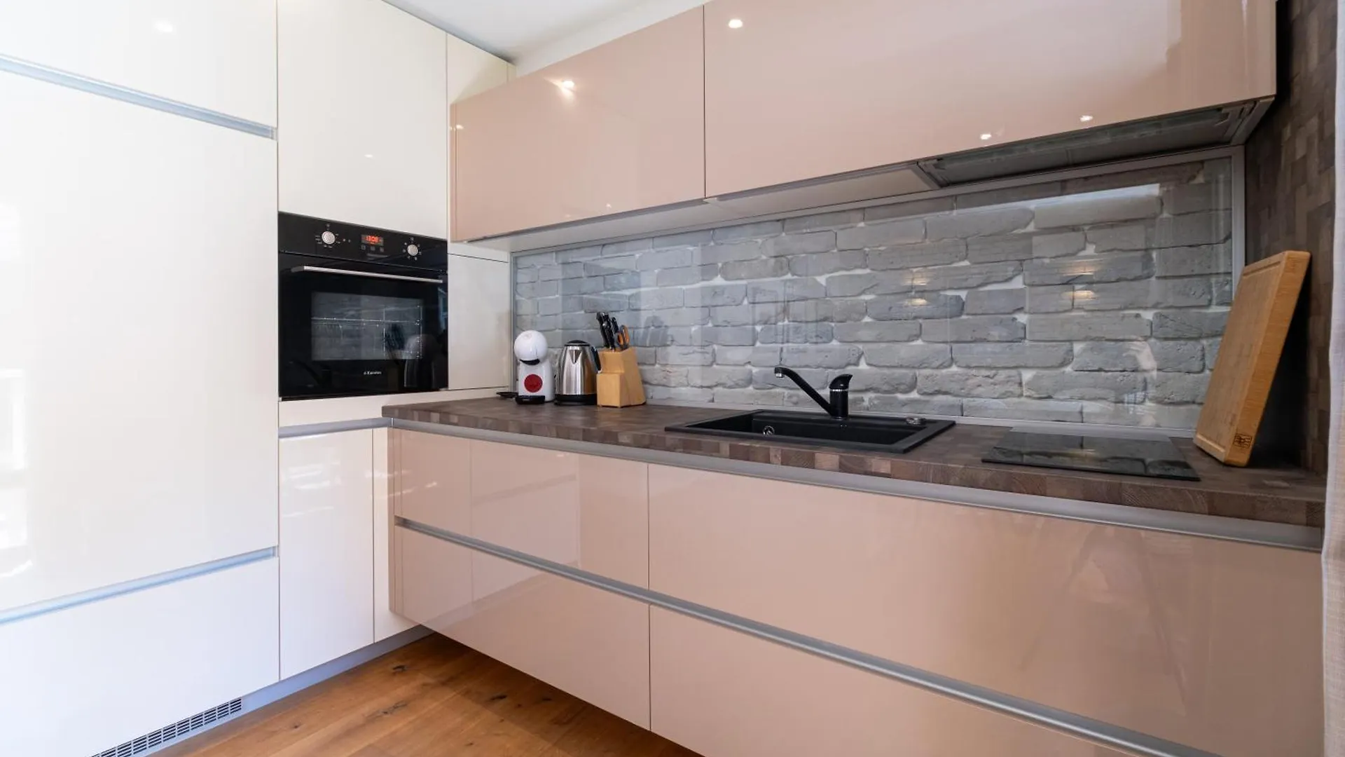 Central 1-Bedroom Apartment Plovdiv